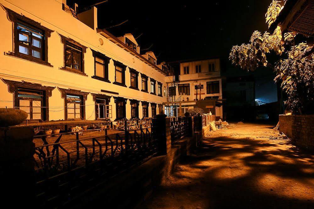 Hotel Heranya Katmandú Exterior foto